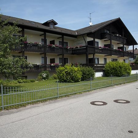 Appartementhaus-Edelweiss บาดฟึสซิง ภายนอก รูปภาพ